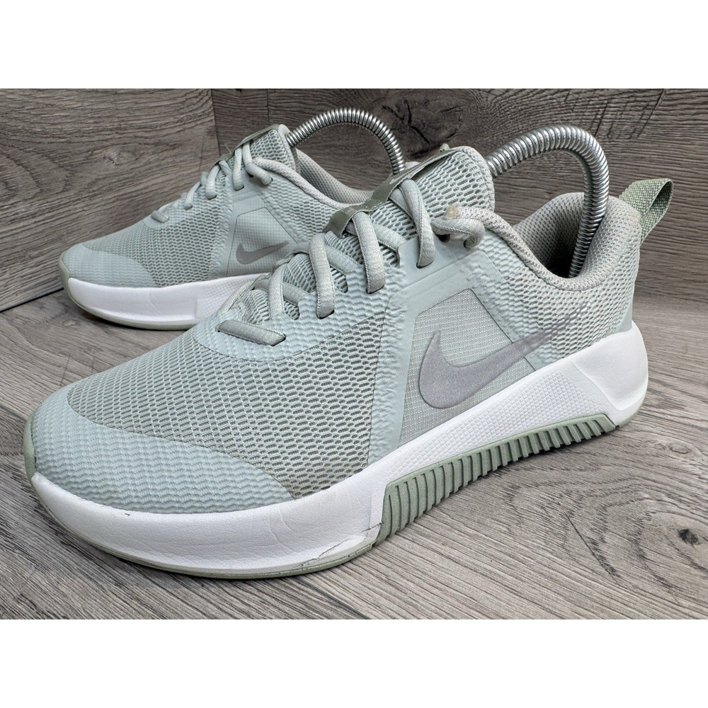 Nike Women's Size 7.5 Mc Trainer 3 Soft Grey FQ1830-006 Sneakers Shoes